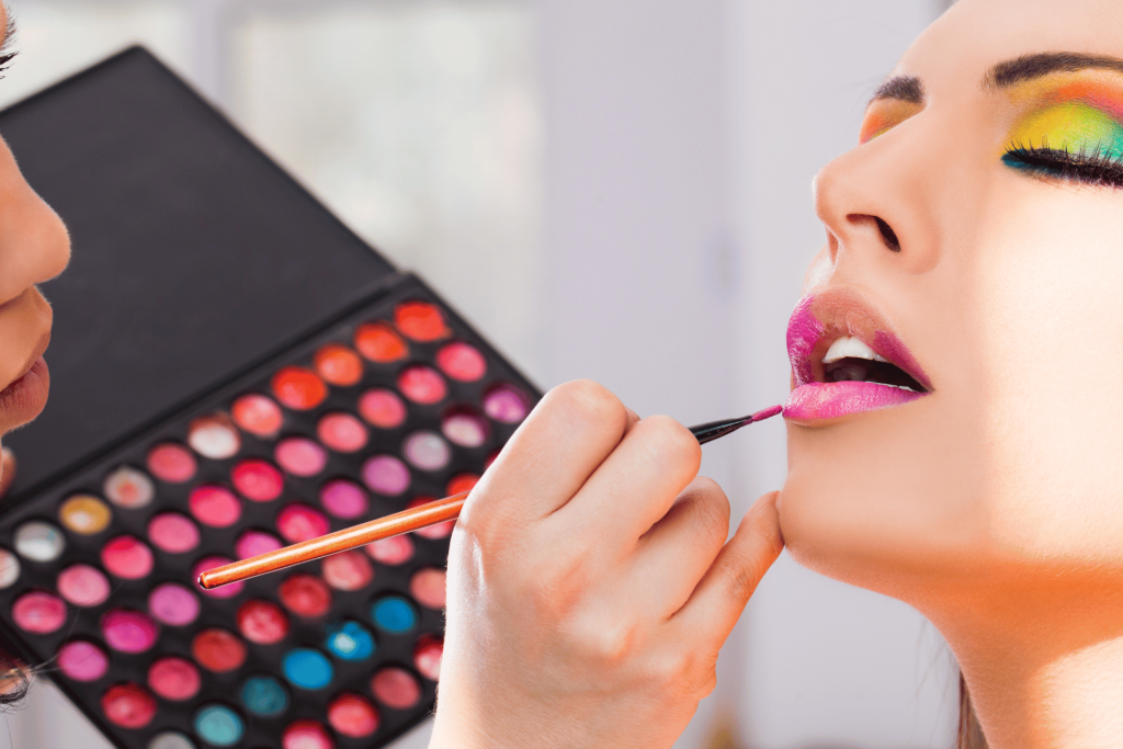 MAKE-UP ARTIST